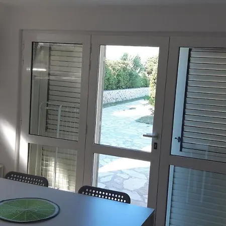 Apartman Marzic Pag Town